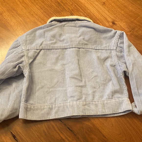 Levi’s girls corduroy jacket with Sherpa collar 
Size small - Picture 5 of 5